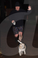 NEWS - Boris Johnson geht mit Hund Dilyn joggen