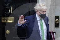 NEWS - Premierminister Boris Johnson verlässt morgens die Downing Street 10