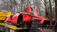 NEWS - 2,5 Mio Pfund Auto-Schrott: Ein Ferrari Enzo mit Totalschaden in der Nähe von Baarn