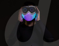 FEATURE - Qudi Gesichtsmaske zeigt Emotionen mit LED-Anzeige  