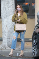 PREMIUM EXCLUSIVE Sofia Vergara Rocks Chic Studded Wedges For Business Meeting In Beverly Hills