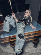 PEOPLE - Madonna posiert in den sozialen Medien