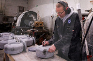 FEATURE - Von Schottland in alle Welt: Handgefertigte Curling Steine aus Ailsite Granit von der Insel Ailsa Craig