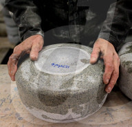 FEATURE - Von Schottland in alle Welt: Handgefertigte Curling Steine aus Ailsite Granit von der Insel Ailsa Craig