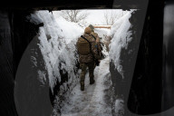 NEWS - Konflikt in der Ukraine: Soldaten im Donbass