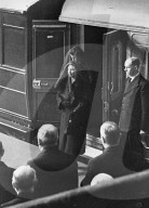 THE QUEEN AND QUEEN MOTHER ARRIVE BACK IN LONDON WITH THE KING'S REMAINS       11-2-52       PHOTO SHOWS:- The Queen Elizabeth II (rear)) and the  Queen Mother leaving the funeral train which brought the King's coffin to King's Cross, London, today for th