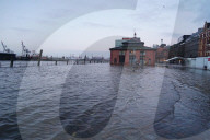 NEWS - Land unter am Hamburger Fischmarkt