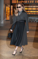 PEOPLE - Jennifer Lopez im eleganten schwarzen Mantel in New York