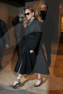 PEOPLE - Jennifer Lopez im eleganten schwarzen Mantel in New York