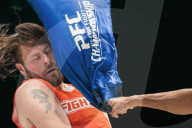 Pillow fighting could be the next great combat sport - no, seriously