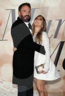 PEOPLE - Jennifer Lopez und Ben Affleck an der "Marry Me"-Filmpremiere in LA