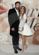 PEOPLE - Jennifer Lopez und Ben Affleck an der "Marry Me"-Filmpremiere in LA