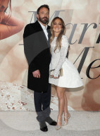 PEOPLE - Jennifer Lopez und Ben Affleck an der "Marry Me"-Filmpremiere in LA