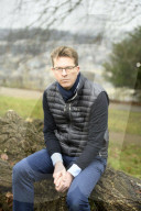 UK government wants to reduce university places for poorest, says tsar.