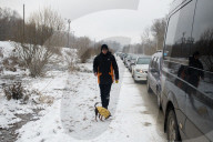 NEWS - Ukraine-Konflikt: Flüchtlinge am Grenzübergang Kroscienko - Polen