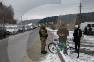 NEWS - Ukraine-Konflikt: Flüchtlinge am Grenzübergang Kroscienko - Polen