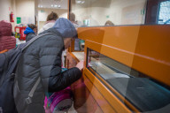 NEWS - Ukraine-Konflikt: Flüchtlinge am Grenzübergang Kroscienko - Polen