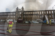 NEWS - Ein historisches Gebäude in Bradford, das für Peaky Blinkers und Downton Abbey als Kulisse diente, ist bis auf die Grundmauern niedergebrannt