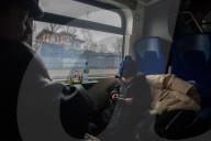 NEWS - Ukraine-Konflikt: Ukrainische Flüchtlinge am Bahnhof von Uherce in Polen