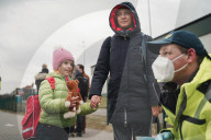 NEWS - Ukraine-Konflikt: Menschen auf der Flucht ins polnische Medyka