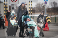 NEWS - Ukraine-Konflikt: Menschen auf der Flucht ins polnische Medyka