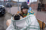 NEWS - Ukraine-Konflikt: Flüchtlinge aus der Ukraine erreichen Polen