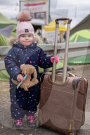 NEWS - Ukraine-Konflikt: Flüchtlinge aus der Ukraine erreichen Polen