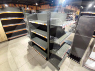 NEWS - Ukraine-Konflikt: Leere Regale in einem der Kiewer Supermärkte
