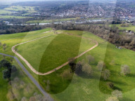 NEWS - Ukraine-Konflikt: Das 140 Millionen Pfund teure Herrenhaus des flüchtigen Ex-Oligarchen Andrej Borodin in Henley-on-Thames