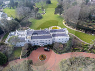 NEWS - Ukraine-Konflikt: Das 48 Millionen Pfund teure Anwesen des Oligarchen Alisher Ousmanov in Highgate, London,