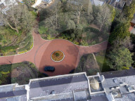NEWS - Ukraine-Konflikt: Das 48 Millionen Pfund teure Anwesen des Oligarchen Alisher Ousmanov in Highgate, London,
