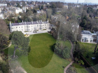 NEWS - Ukraine-Konflikt: Das 48 Millionen Pfund teure Anwesen des Oligarchen Alisher Ousmanov in Highgate, London,