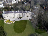 NEWS - Ukraine-Konflikt: Das 48 Millionen Pfund teure Anwesen des Oligarchen Alisher Ousmanov in Highgate, London,
