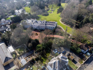 NEWS - Ukraine-Konflikt: Das 48 Millionen Pfund teure Anwesen des Oligarchen Alisher Ousmanov in Highgate, London,