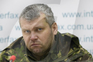 NEWS - Ukraine-Konflikt: Gefangene russische Piloten sprechen an einer Pressekonferenz in Kiew teil,