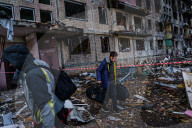 Russia missiles Kiev apartment buildings