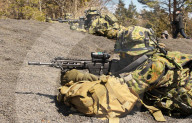 NEWS - Japanisches Militär und US-Marines bei einer gemeinsamen Militärübung in Japan