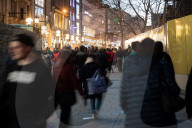 NEWS - Coronavirus: München - Shopping in der Innenstadt trotz steigender Coronazahlen