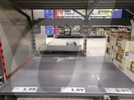 NEWS - Erste leere Regale in den Supermärkten in Hamburg: Kommt es bereits jetzt zu Hamsterkäufen?