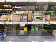 NEWS - Erste leere Regale in den Supermärkten in Hamburg: Kommt es bereits jetzt zu Hamsterkäufen?