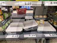 NEWS - Erste leere Regale in den Supermärkten in Hamburg: Kommt es bereits jetzt zu Hamsterkäufen?