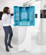 FEATURE - Silent Pool, der teuerste Gin der Welt, wird in London zum Verkauf angeboten