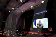 NEWS - Ukraine-Krieg: Präsident Volodymyr Zelenskiy spricht via Video in Washington