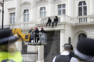 Four arrested after protest at Oleg Deripaska’s London mansion. Group earlier said they had made peace with arrest after claiming property for Ukrainian refugees.