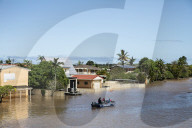 Ballina flood: thousands of homes impacted with ‘peak to continue for a number of hours’
Mayor of northern NSW town calls for help, saying water ‘is still coming full force towards us’