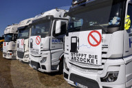 NEWS - LKW-Fahrer protestieren gegen die hohen Spritpreise in Bergheim