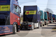 NEWS - LKW-Fahrer protestieren gegen die hohen Spritpreise in Bergheim