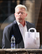 PEOPLE - Verpflegung vor dem Prozess: Beginn des Insolvenzverfahrens gegen Boris Becker in London
