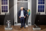 FEATURE - Nur echt mit dem Wuschelkopf: Die neue BoJo-Wachsfigur von Madame Tussauds