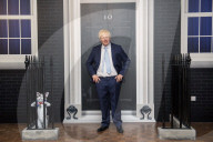 FEATURE - Nur echt mit dem Wuschelkopf: Die neue BoJo-Wachsfigur von Madame Tussauds